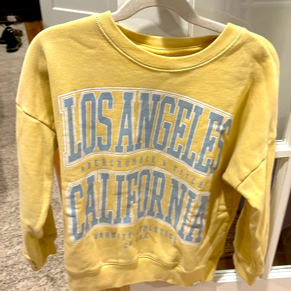 Abercrombie sweatshirt size 7/8
